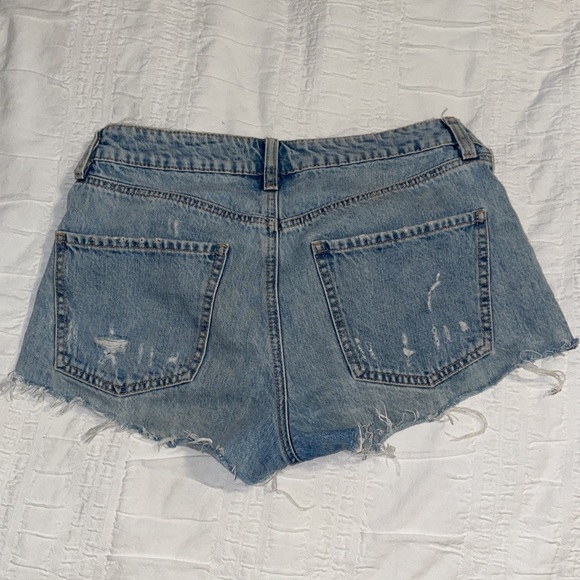 Dynamite Denim Shorts - Picture 3 of 3